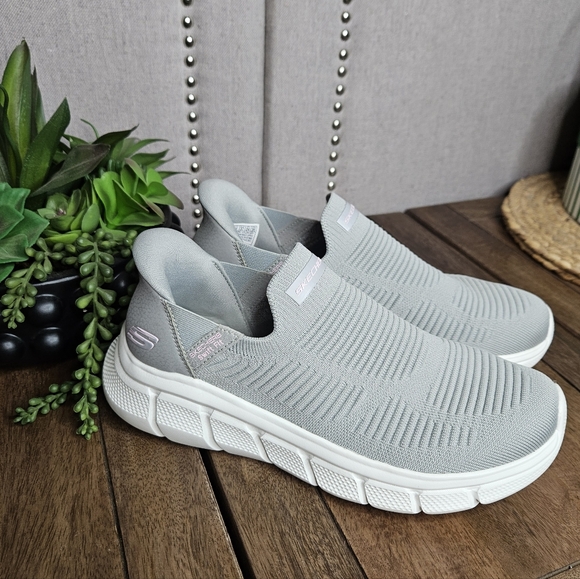 Skechers Shoes - Skechers Hands Free Swift Fit Slip On Sneakers